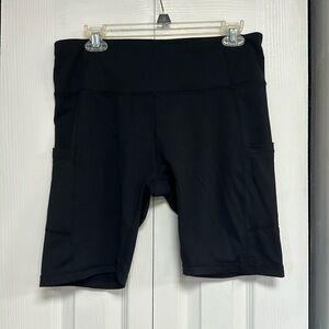 (New without tags) Women’s biker shorts